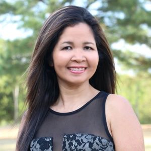 Meet your Posher, Lena